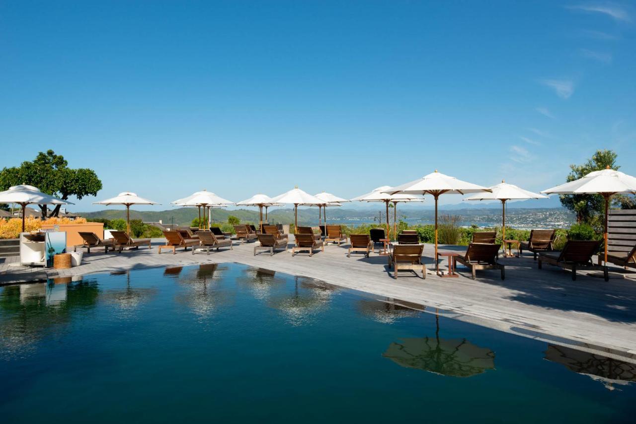 佩祖拉自然酒店及水疗中心 克尼斯纳 外观 照片 The pool at the Hotel Château Gaillard
