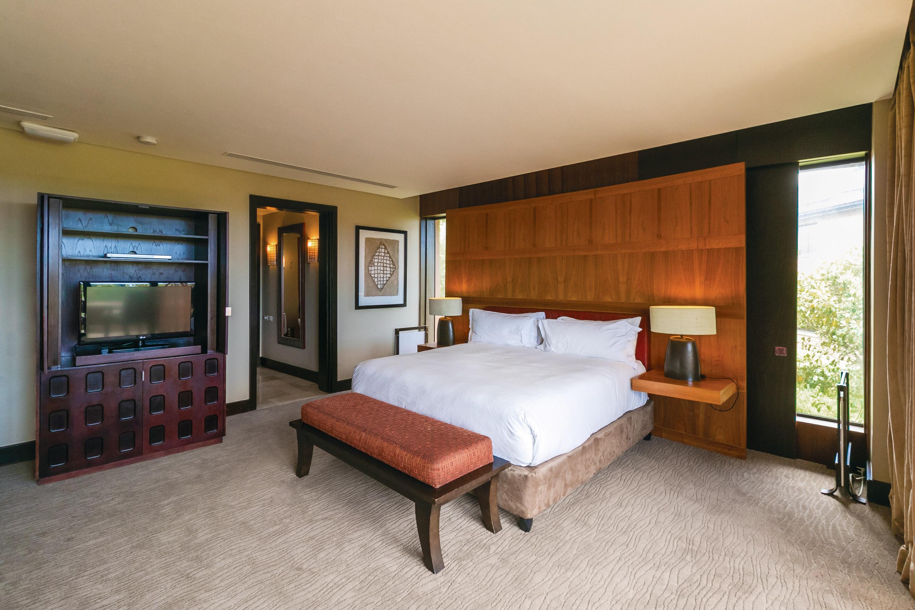 佩祖拉自然酒店及水疗中心 克尼斯纳 外观 照片 A bedroom at the Four Seasons Hotel