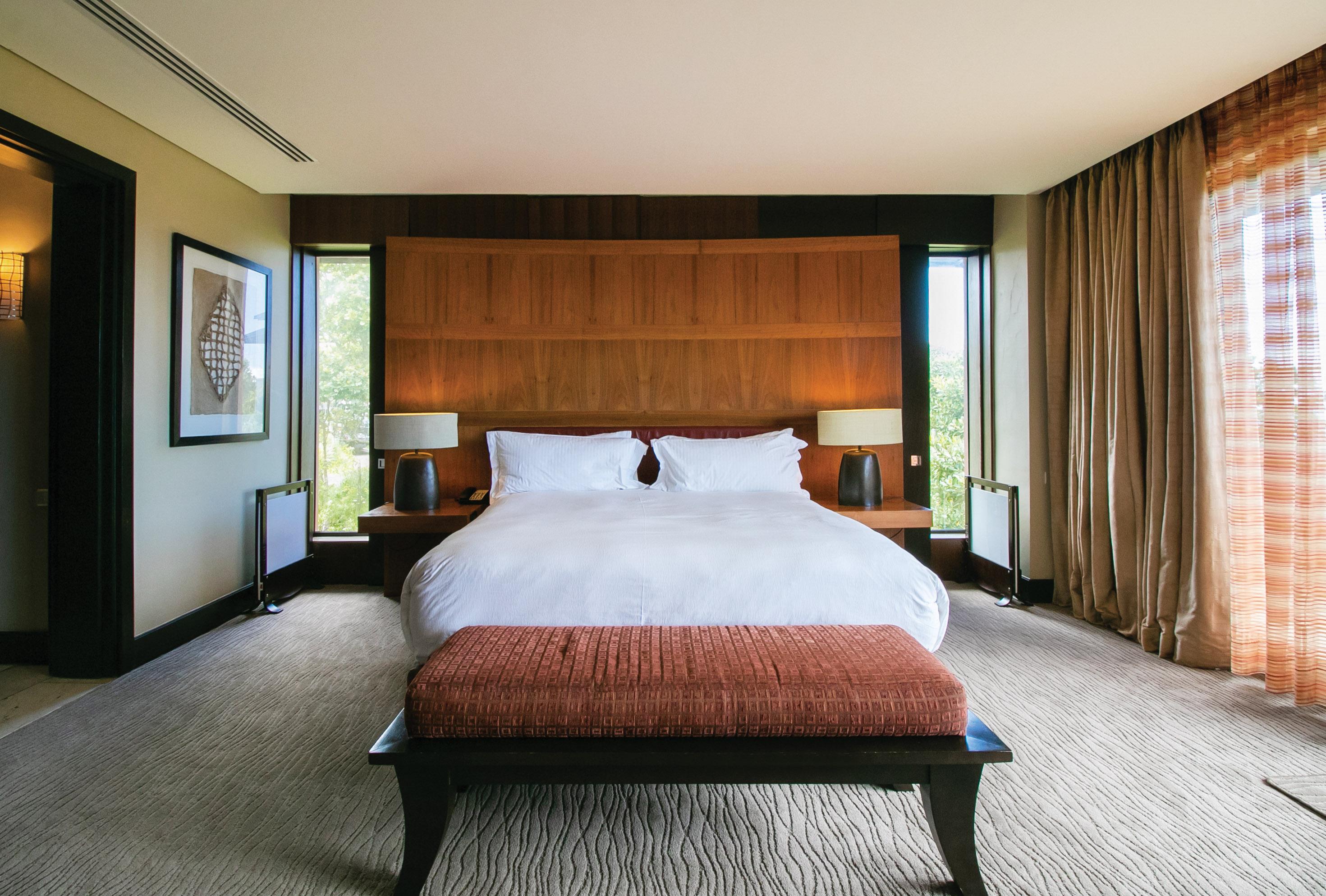 佩祖拉自然酒店及水疗中心 克尼斯纳 外观 照片 A bedroom at the Ritz-Carlton, Dubai